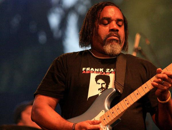 Ike Willis